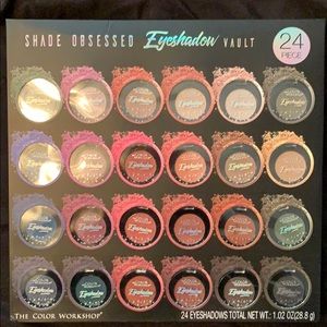 🌼5 for 25🌼 NEW Eyeshadow Vault